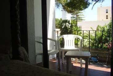 مسافرخانه Zhimbad B&b By The Sea