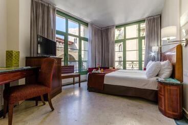 هتل Exe Laietana Palace