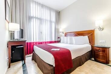هتل Exe Laietana Palace