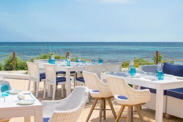 Gecko Hotel & Beach Club, A Small Luxury Hotel Of The World