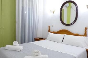 Hostal Candeleda - Candeleda