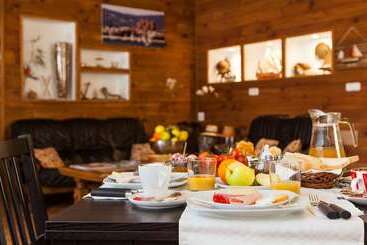 هتل Hostal Doris   Adults Only
