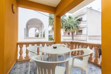 هتل Hostal Doris   Adults Only