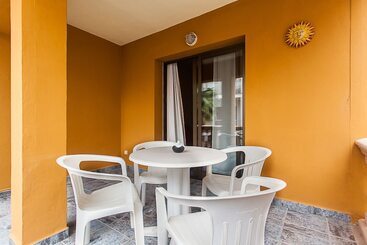هتل Hostal Doris   Adults Only