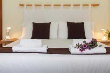 هتل Hostal Doris   Adults Only