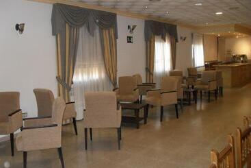 هتل Hostal La Paz