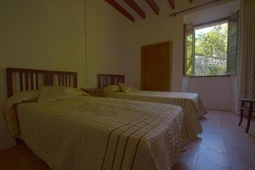 Hostal Miramar - Deia