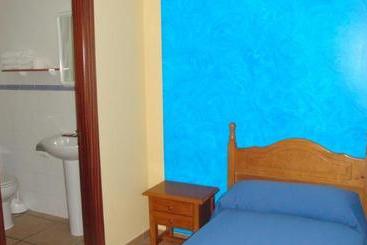 호텔 Hostal Poncebos