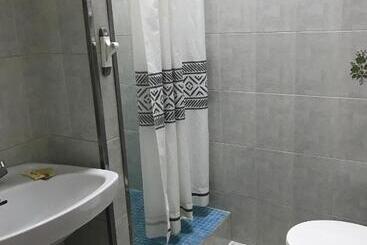هتل Hostal Restaurante Rufino