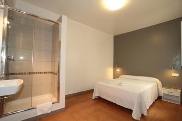هتل Hostal Ripoll Ibiza