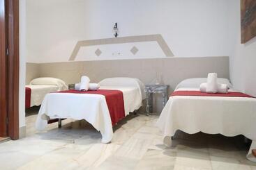 Hostal Victoria - La Carlota