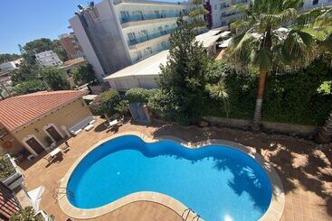 هتل Hostal Villa Rosa