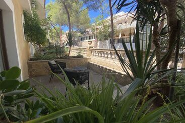 هتل Hostal Villa Rosa