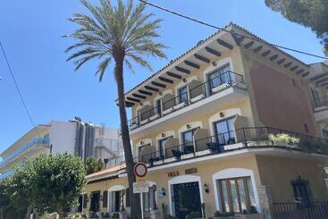 هتل Hostal Villa Rosa