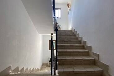 هتل Hostal Villa Rosa