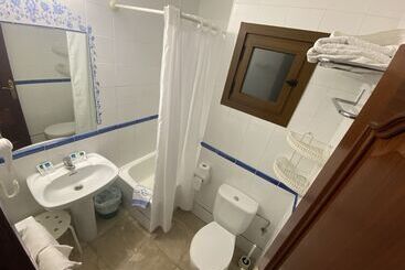 هتل Hostal Villa Rosa