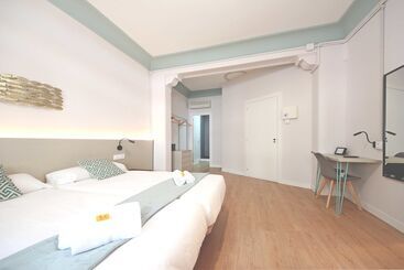 هتل Regina Selfcheckin Smart Rooms