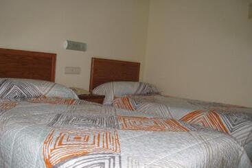 پانسیون Hostal Roma