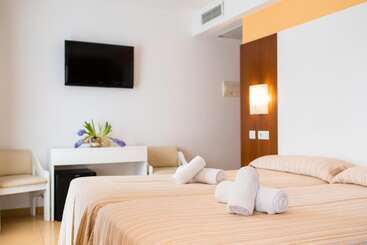 Sagitario Hostal Ciutadella