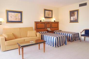 Apartamentos Pyr Fuengirola