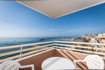 Apartamentos Stella Maris   Marcari Sl