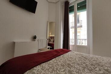 Hostal Alfaro - Madrid