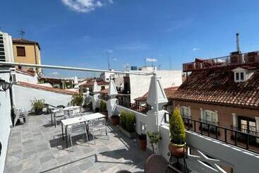 Hostal America