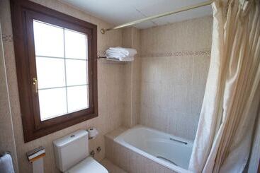 Hostal Gau Txori