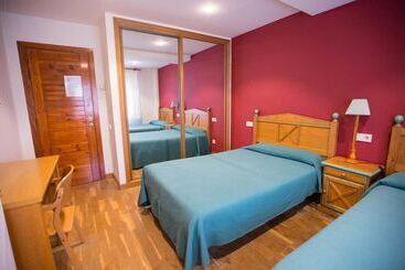 Hostal Gau Txori