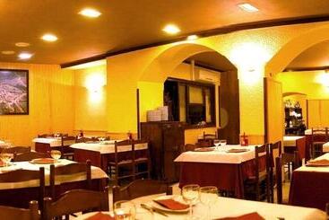 Hostal Les Collades