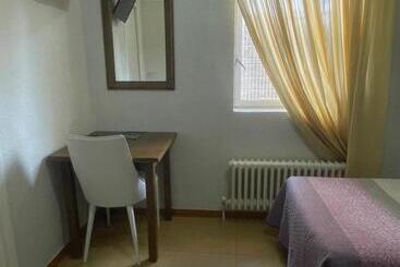 Hostal Ochoa - San Adrian