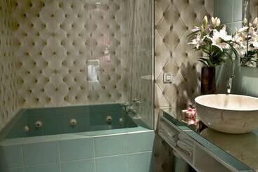 Abalú Design Boutique Hotel Gran Via