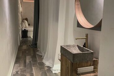 Abalú Design Boutique Hotel Gran Via