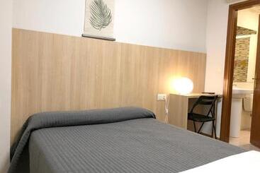 هتل Bearan Bar & Rooms