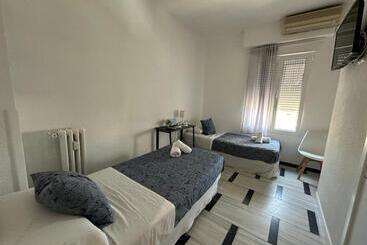 Hostal Arrate - Madrid