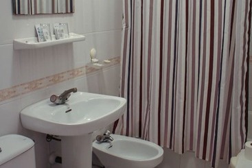 هتل Hostal Esperanza