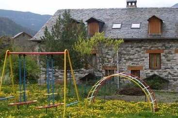 هتل Hostal Fondevila