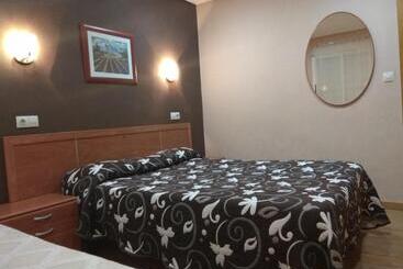 هتل Hostal Lido