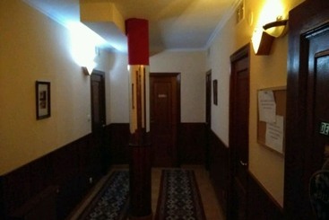 هتل Hostal Mayo