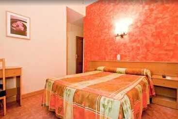هتل Hostal Oporto
