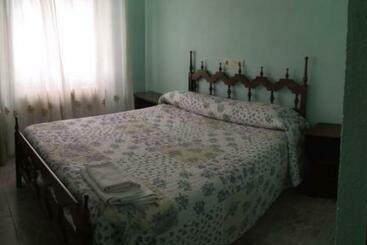 هتل Hostal Restaurante Ceres