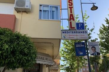 هتل Hostal Mediterráneo