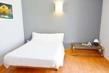 هتل Alda Ciudad De Soria
