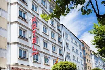 Hotell Ciudad De Compostela
