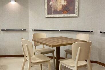 Hotell Ciudad De Compostela