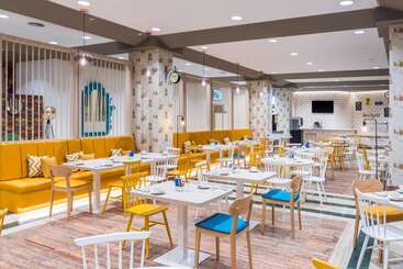 هتل Guadalajara & Conference Center Affiliated by Melia