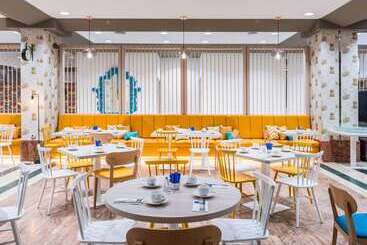 هتل Guadalajara & Conference Center Affiliated by Melia