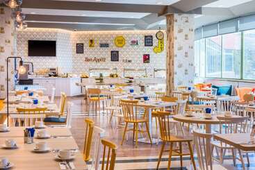 هتل Guadalajara & Conference Center Affiliated by Melia
