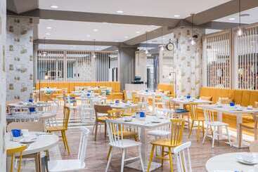 هتل Guadalajara & Conference Center Affiliated by Melia