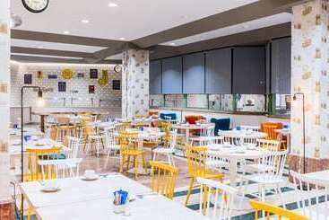 هتل Guadalajara & Conference Center Affiliated by Melia